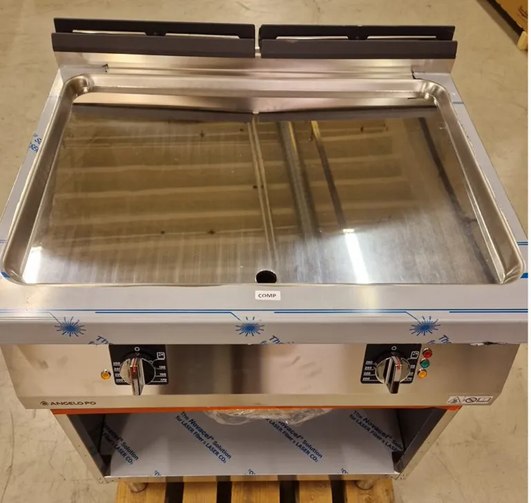 Icon7000 flatgrill slett plate med understell