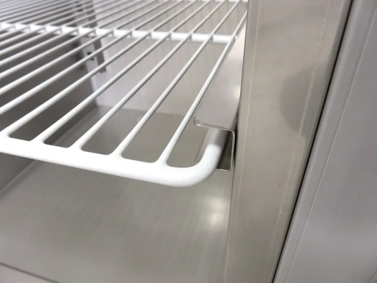 Risthylle GN2/1, plastbelagt