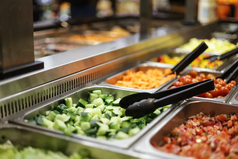 Foodtech salatbar 7 GN med glassoverbygg, veggmodell