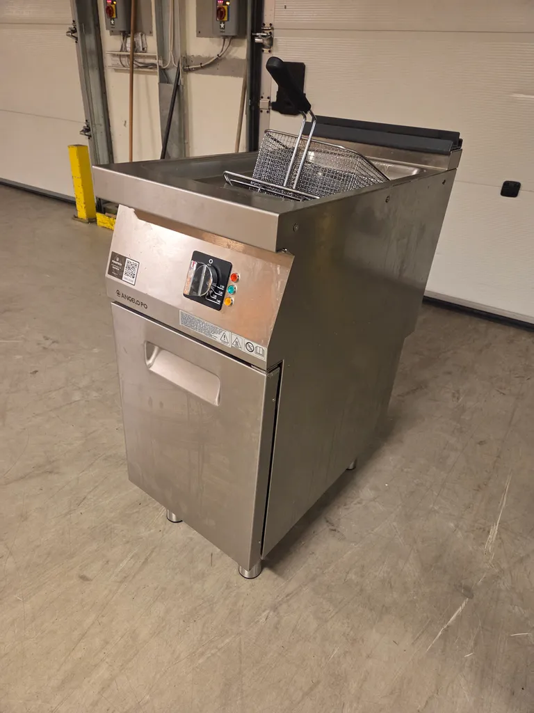 Icon7000 frityr 15L med understell - brukt