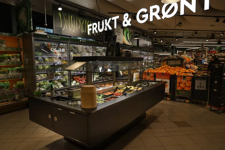 Foodtech salatbar 14 GN med glassoverbygg