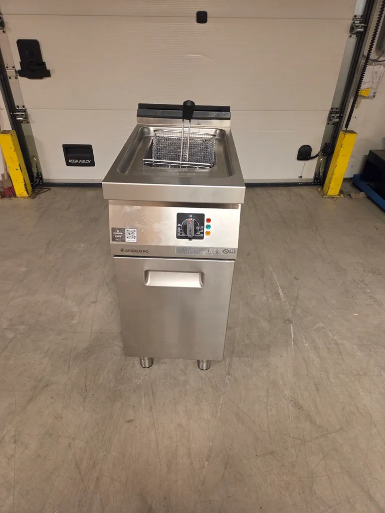 Icon7000 frityr 15L med understell - brukt