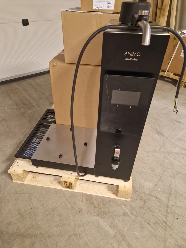 Animo CB 1x10W L urnetrakter med tevann