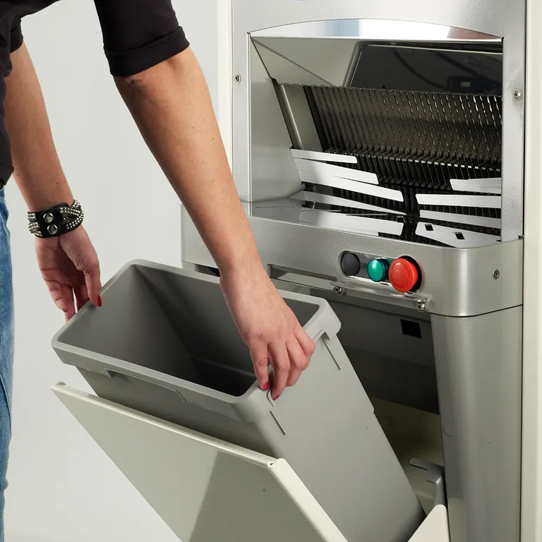 JAC Self+ 450 brødskjærer hvit