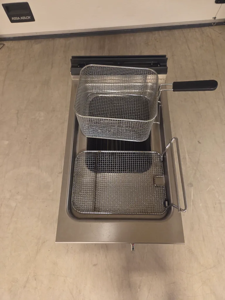 Icon7000 frityr 15L med understell - brukt